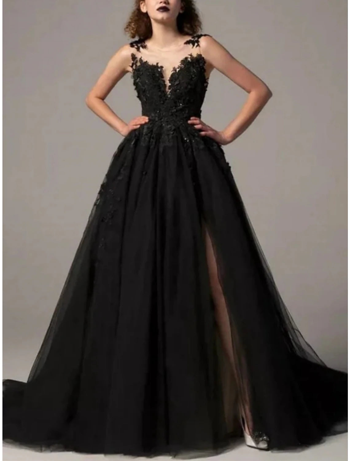 Wholesa  A-Line Evening Gown Elegant Dress Formal Court Train Black Dress Sleeveless Illusion Neck Tulle with Pleats Slit Appliques