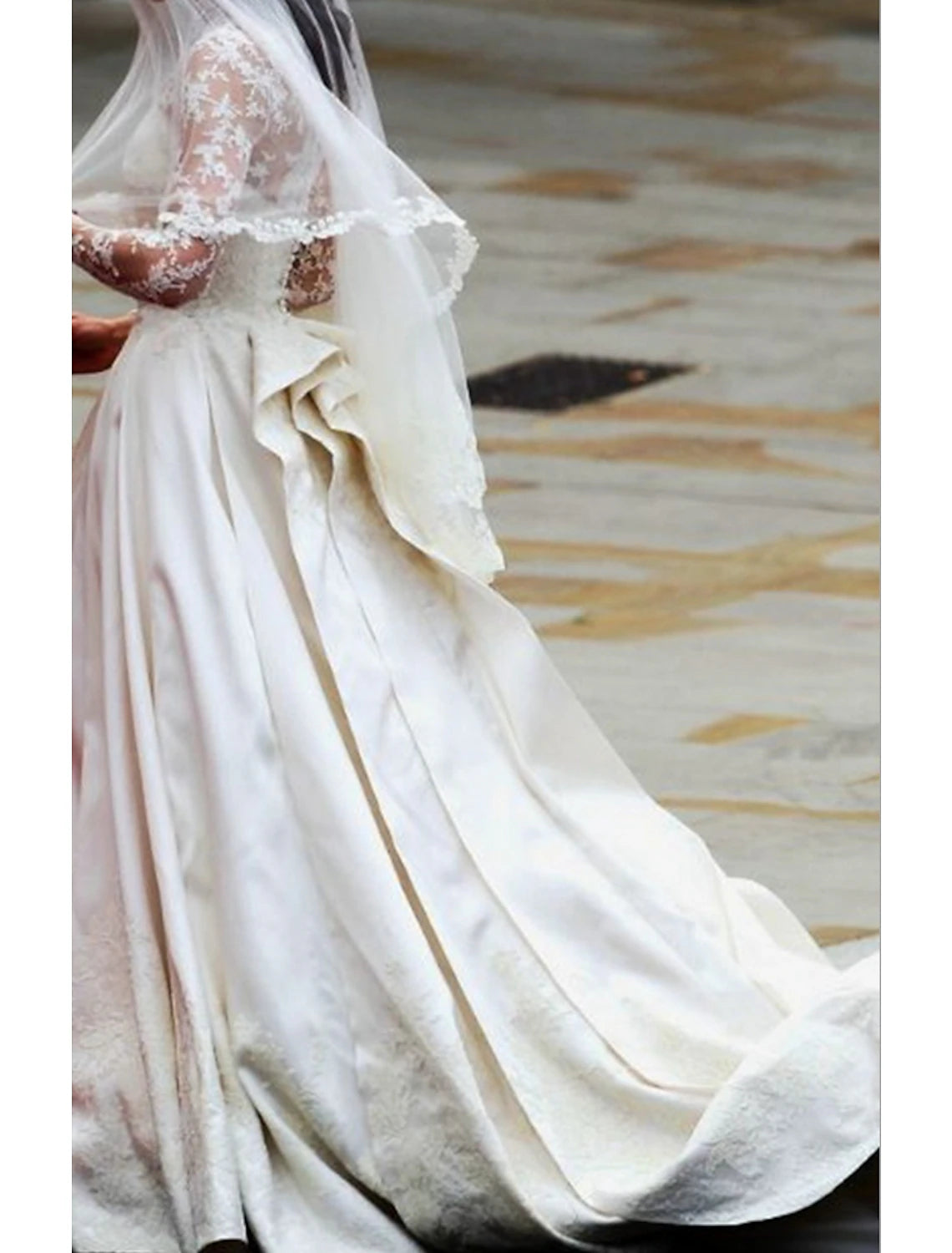 wholesale  Engagement Formal Fall Wedding Dresses A-Line Illusion Neck Long Sleeve Court Train Satin Bridal Gowns With Pleats Appliques