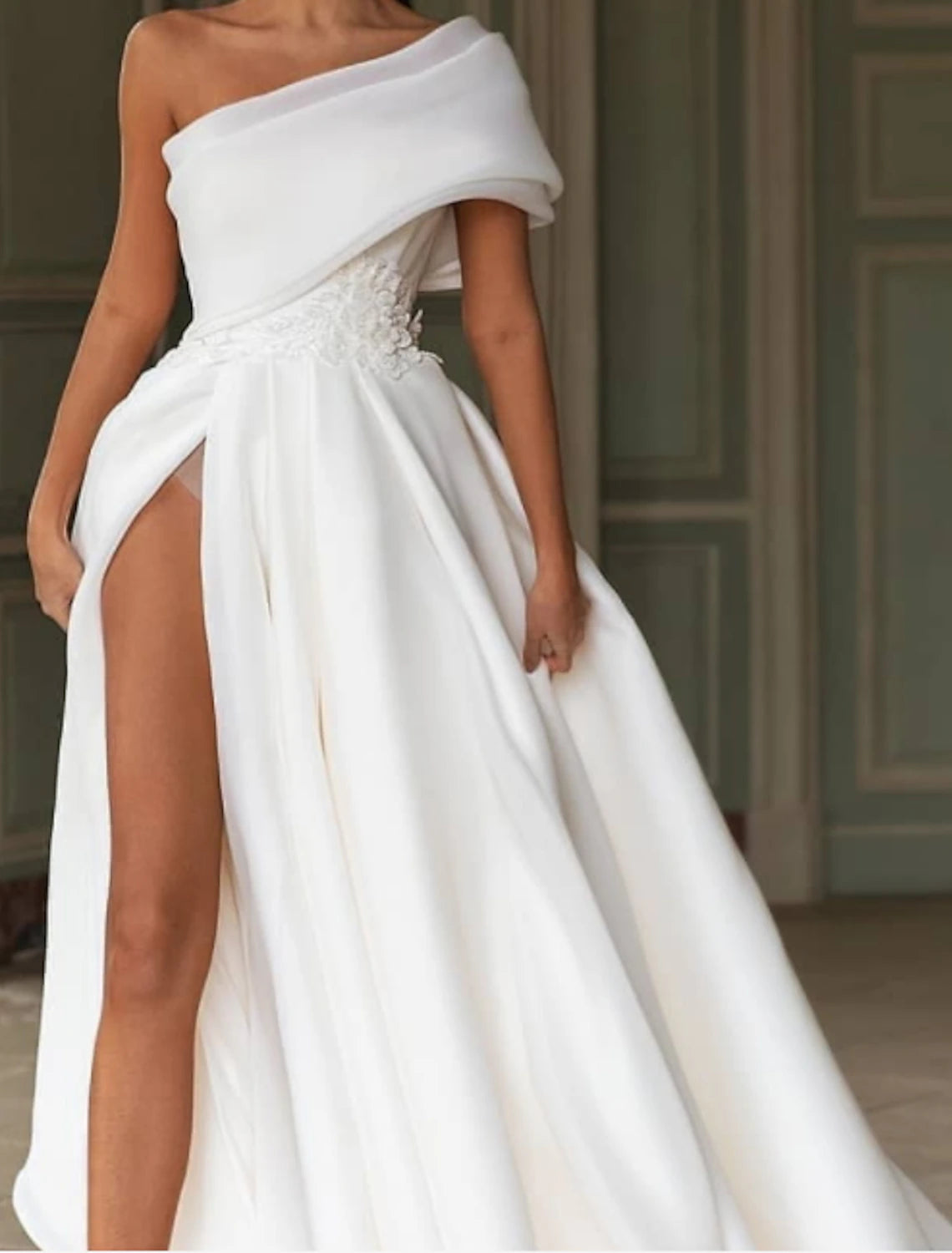 Wholesa Hall Sexy Wedding Dresses A-Line One Shoulder Cap Sleeve Court Train Organza Bridal Gowns With Appliques Split Front