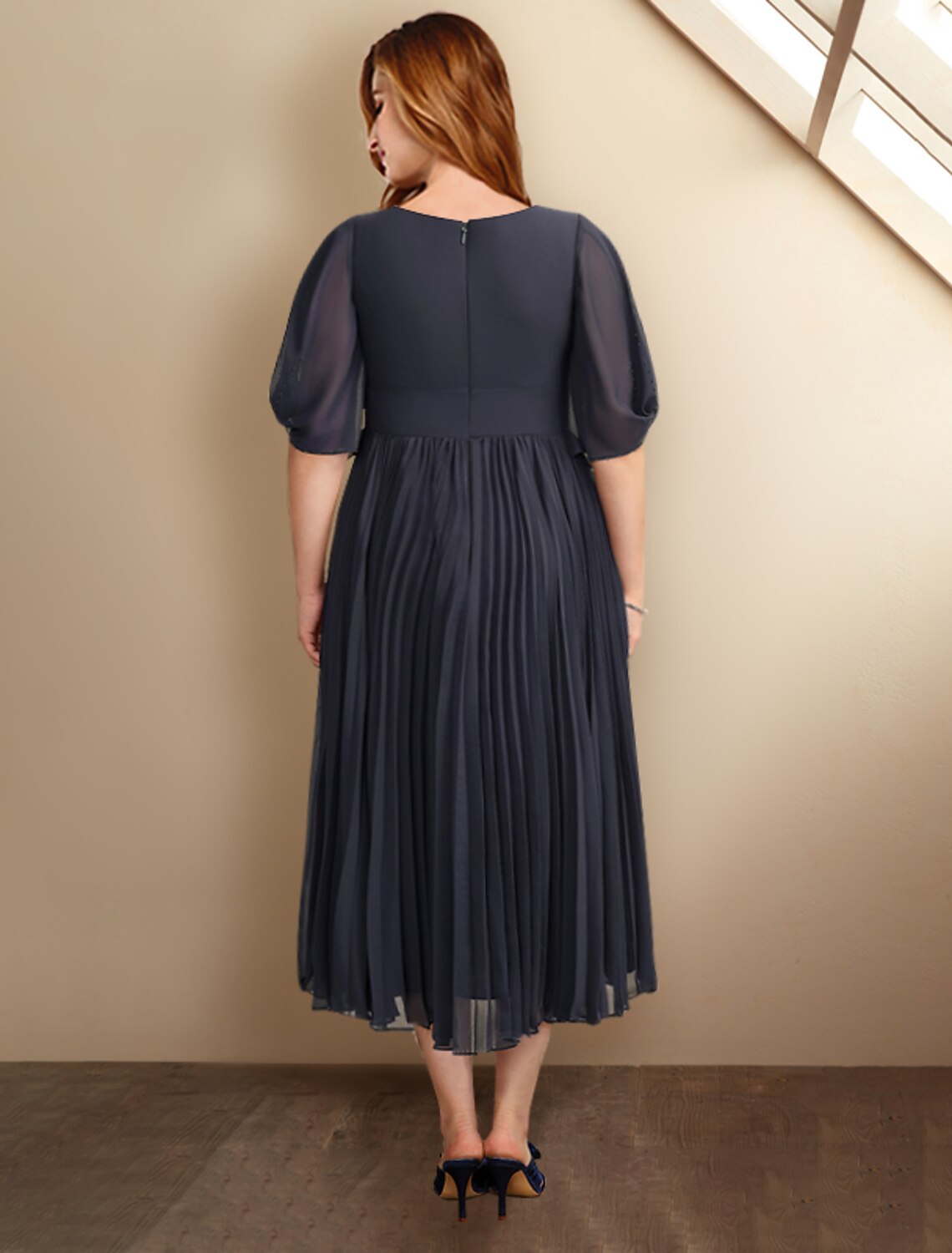wholesale  A-Line Mother of the Bride Dresses Plus Size Hide Belly Curve Elegant Dress Formal Tea Length Short Sleeve V Neck Chiffon with Pleats