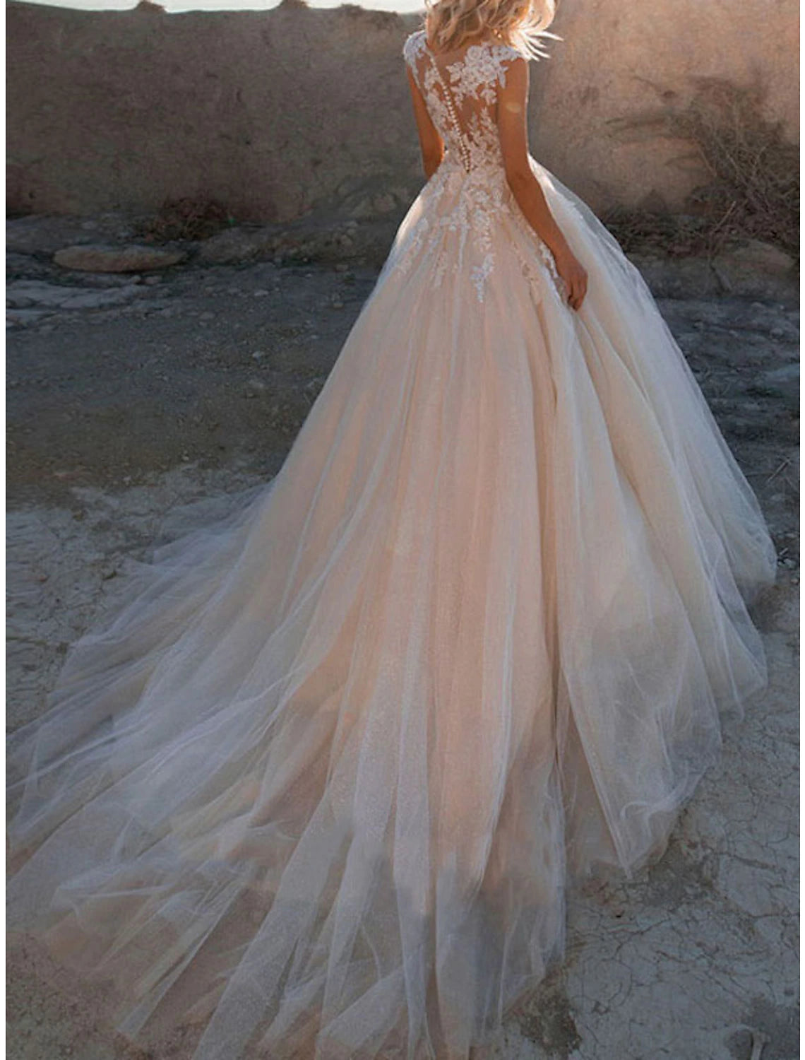 wholesale  Formal Wedding Dresses Ball Gown Illusion Neck Cap Sleeve Court Train Lace Bridal Gowns With Buttons Appliques