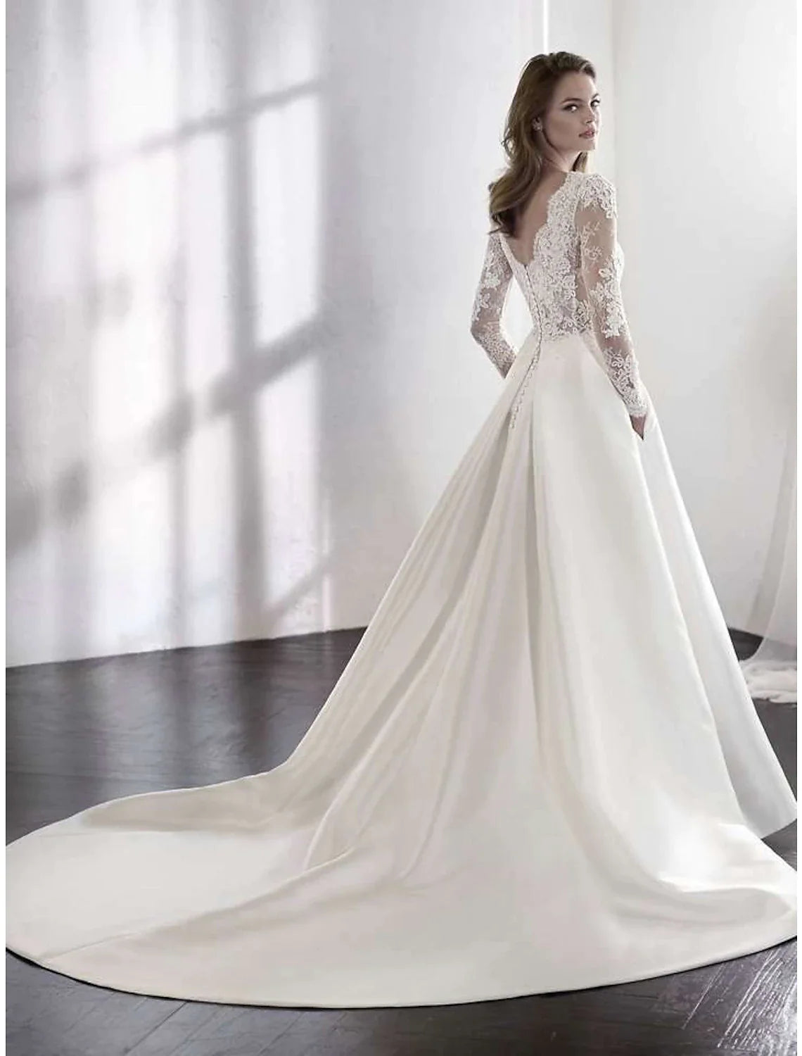 Wholesa Reception Formal Wedding Dresses A-Line Illusion Neck Long Sleeve Chapel Train Satin Bridal Gowns With Lace Pleats