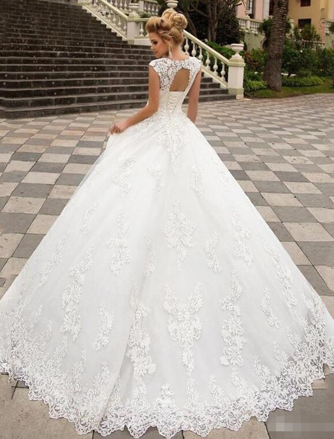 wholesale  Engagement Open Back Formal Wedding Dresses Ball Gown Illusion Neck Cap Sleeve Sweep / Brush Train Lace Bridal Gowns With Appliques