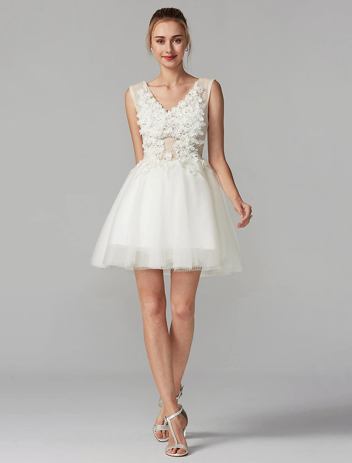Wholesa A-Line Party Dress Homecoming Graduation Short / Mini Sleeveless V Neck Lace Over Tulle with Crystals Appliques