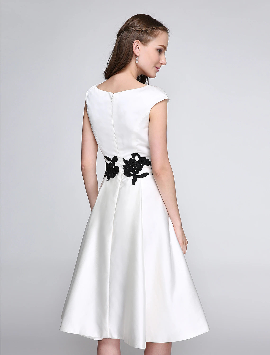 wholesale  A-Line Fit & Flare Dress Cocktail Party Prom Knee Length Sleeveless V Neck Satin with Appliques