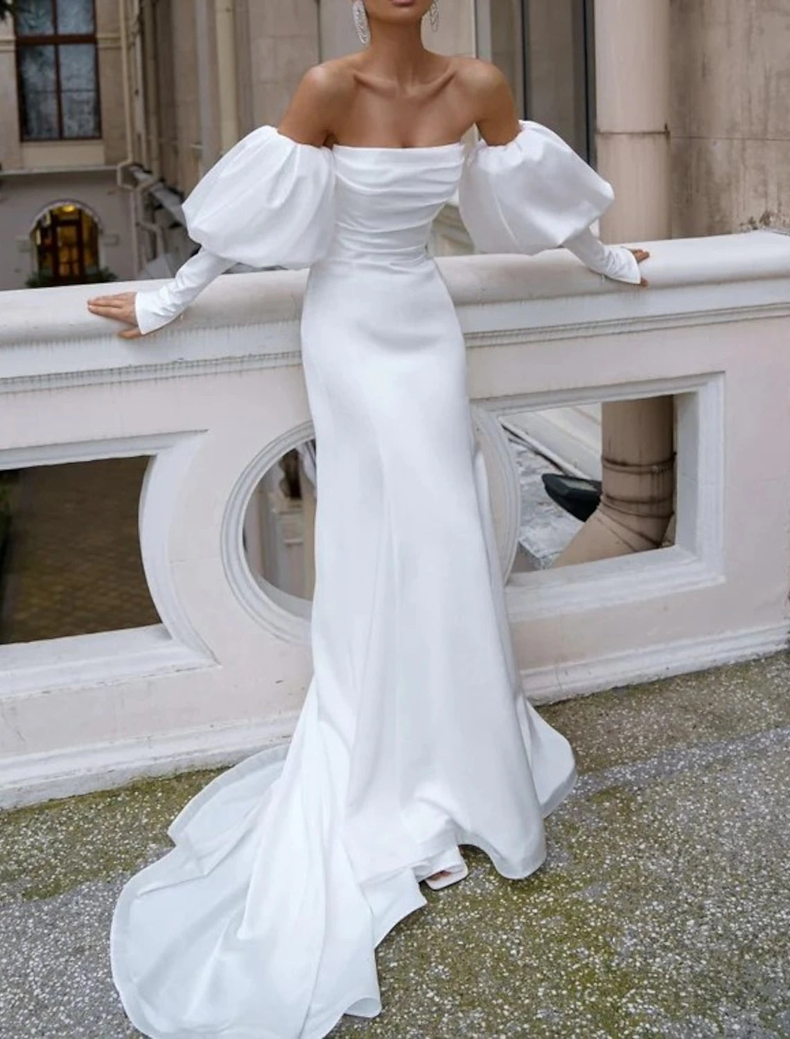 wholesale   Hall Casual Wedding Dresses Mermaid / Trumpet Off Shoulder Long Sleeve Court Train Satin Bridal Gowns With Ruched Solid Color