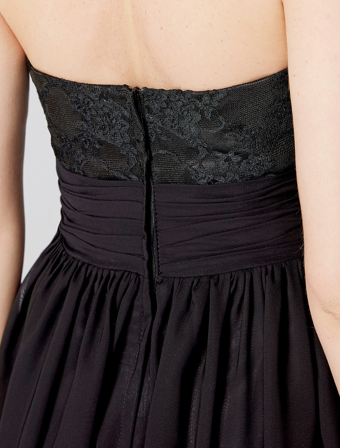 Wholesa A-Line Elegant Minimalist Prom Formal Evening Dress Halter Neck Sleeveless Sweep / Brush Train Chiffon Corded Lace with Sash / Ribbon Pleats