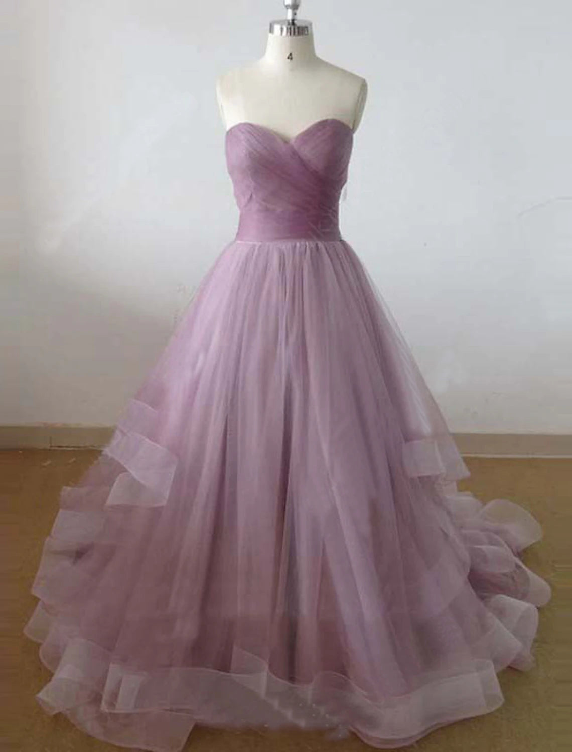 Wholesa A-Line Minimalist Cute Engagement Prom Dress Sweetheart Neckline Sleeveless Court Train Tulle with Pleats Ruffles