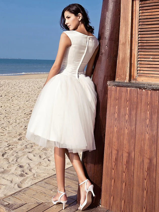 Wholesa Beach Little White Dresses Wedding Dresses Knee Length A-Line Cap Sleeve Bateau Neck Satin With Draping