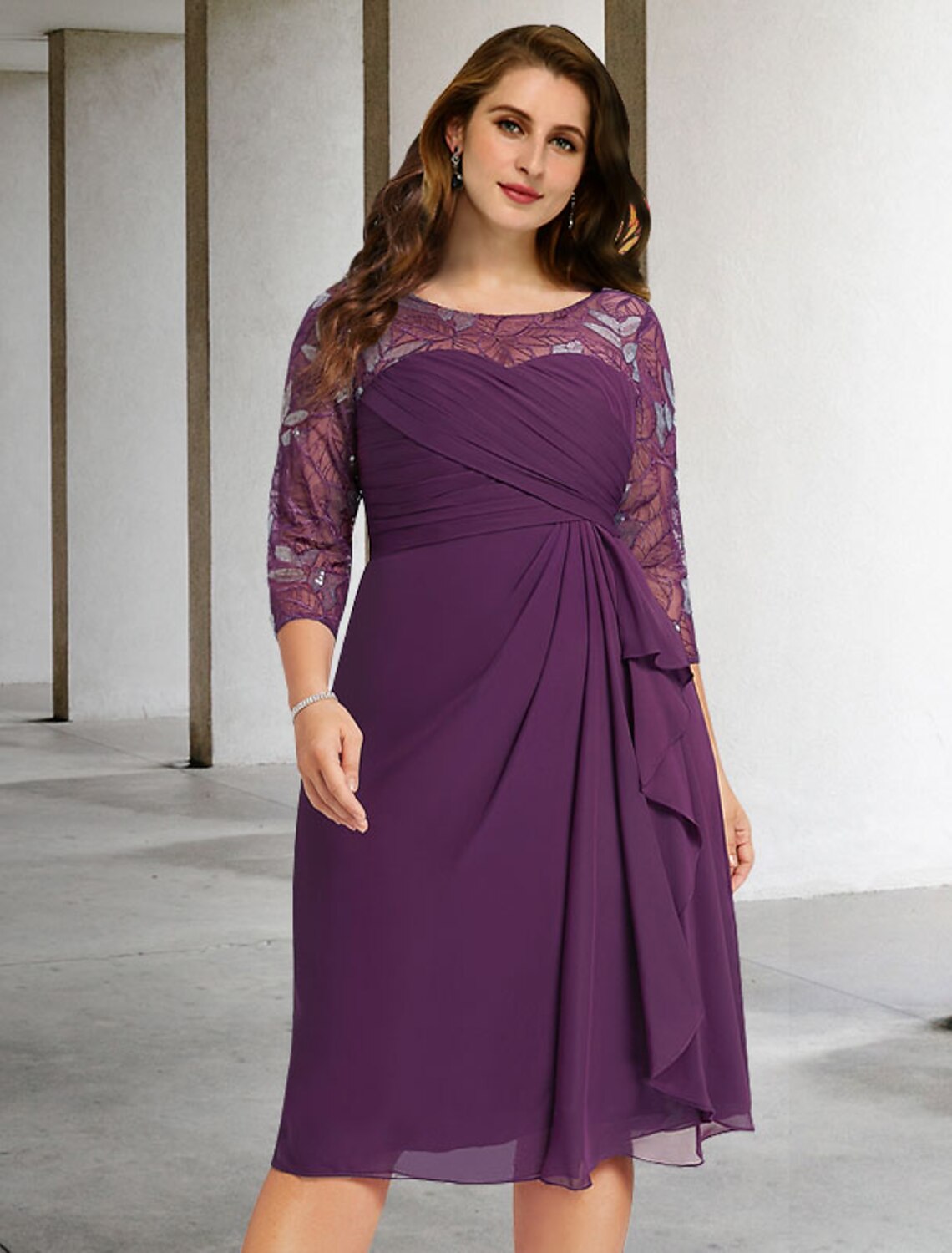 wholesale    Sheath / Column Mother of the Bride Dresses Plus Size Hide Belly Curve Elegant Dress Formal Knee Length 3/4 Length Sleeve Jewel Neck Chiffon with Pleats Ruched Sequin