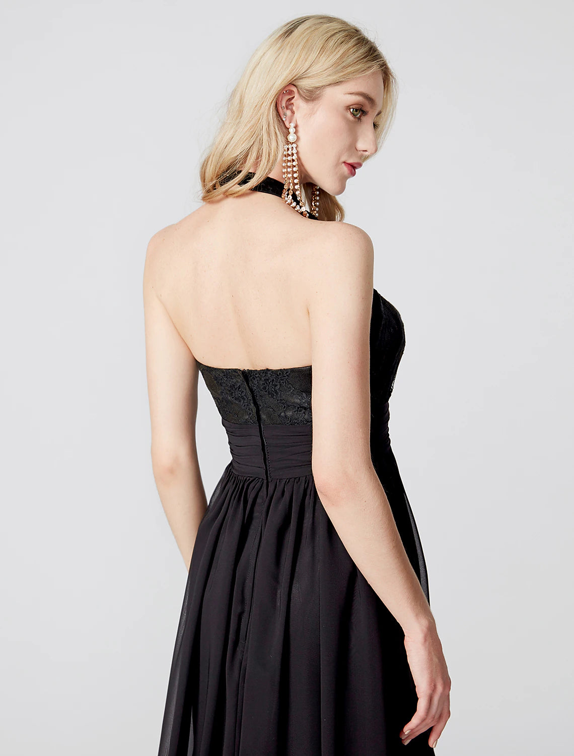 Wholesa A-Line Elegant Minimalist Prom Formal Evening Dress Halter Neck Sleeveless Sweep / Brush Train Chiffon Corded Lace with Sash / Ribbon Pleats