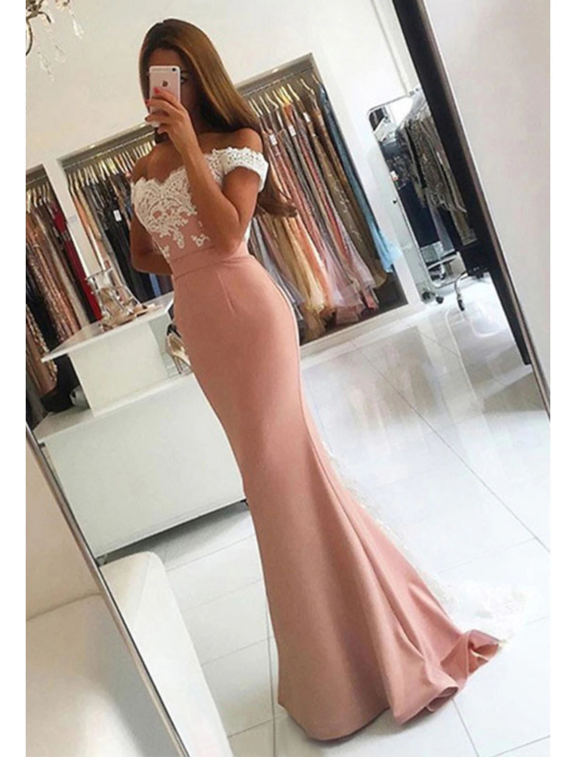 Wholesa Satin Prom Dress Trumpet/Mermaid V-Neck Sweep Train With Lace