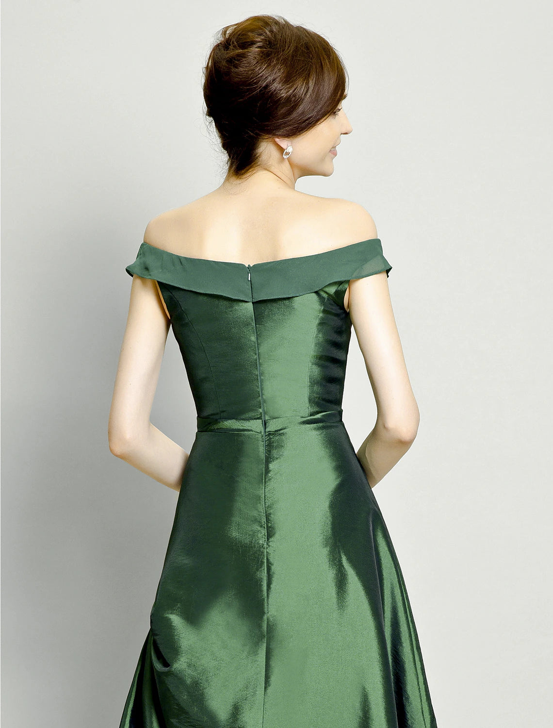 wholesale  A-Line Mother of the Bride Dress Elegant High Low Off Shoulder Asymmetrical Chiffon Taffeta Short Sleeve with Pick Up Skirt Bow(s) Beading