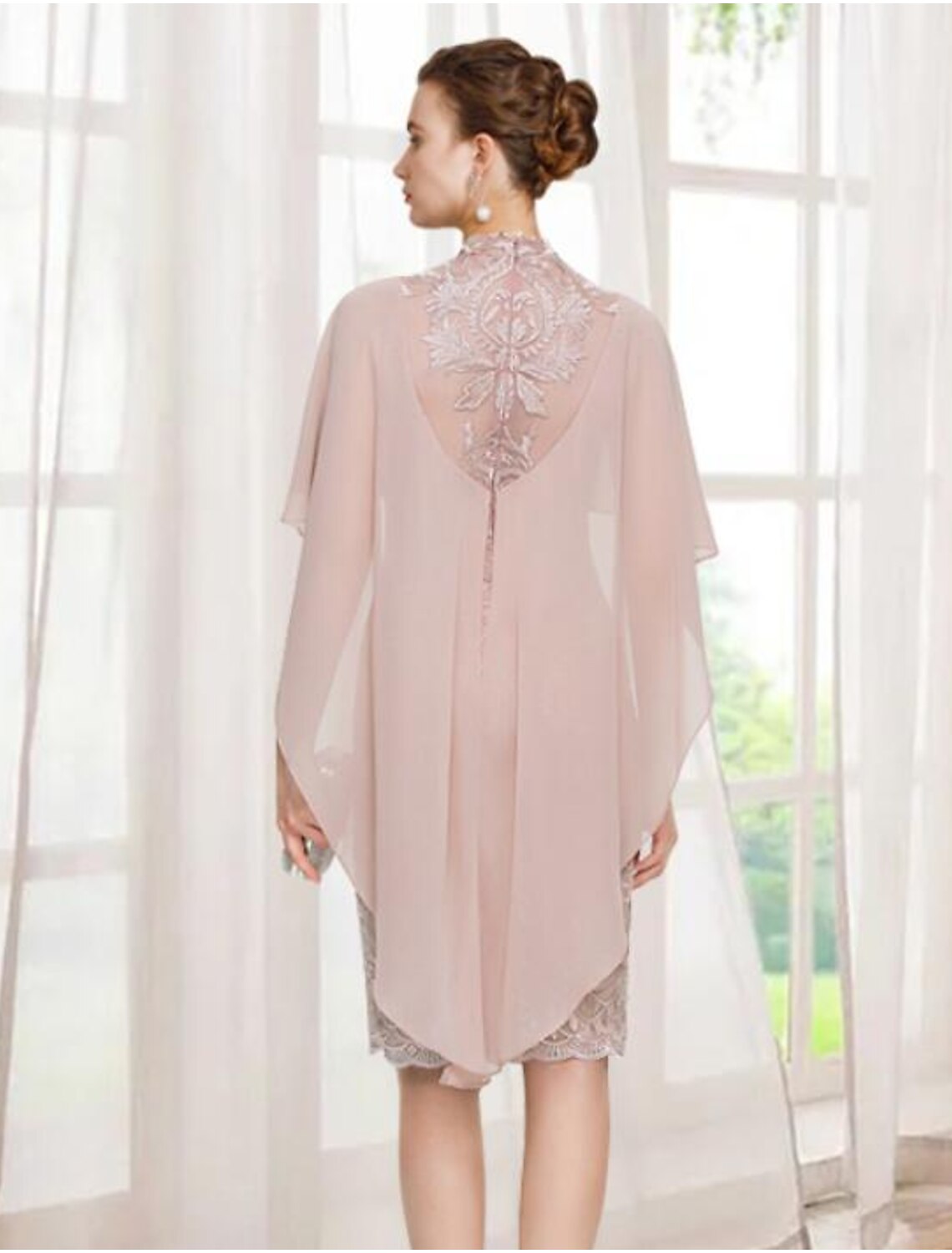 wholesale  Sheath / Column Mother of the Bride Dress Elegant Jewel Neck Knee Length Chiffon Lace Sleeveless with Appliques