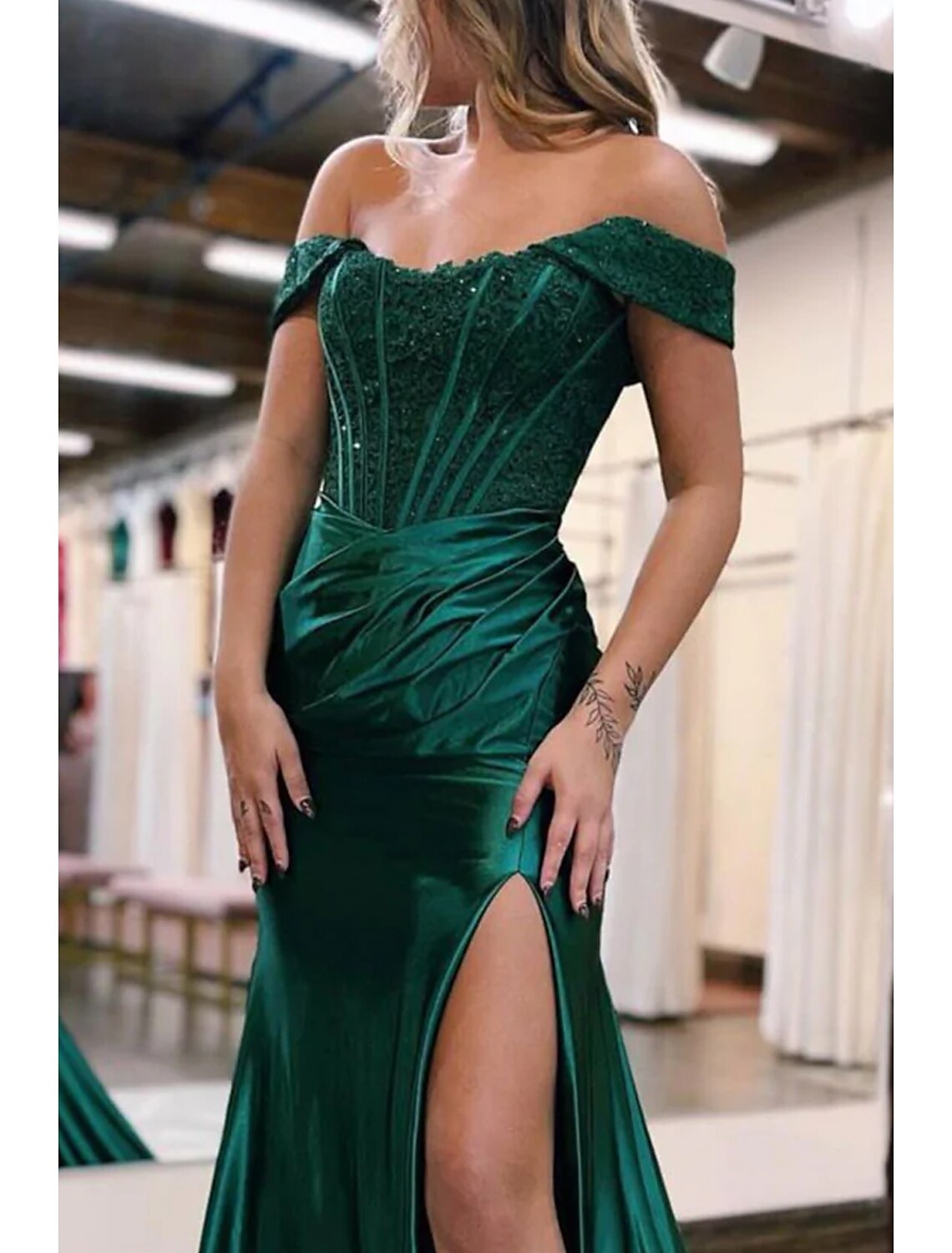 Wholesa Mermaid / Trumpet Evening Gown Empire Dress Formal Prom Court Train Sleeveless Off Shoulder Imitation Silk with Slit Appliques
