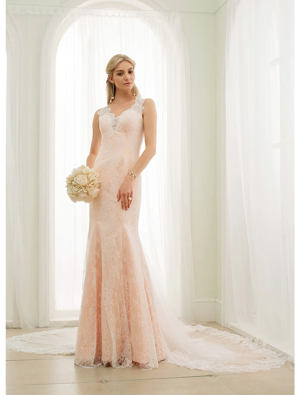 Wholesa Hall Wedding Dresses Mermaid / Trumpet Plunging Neck Sleeveless Chapel Train Lace Bridal Gowns With Buttons Appliques