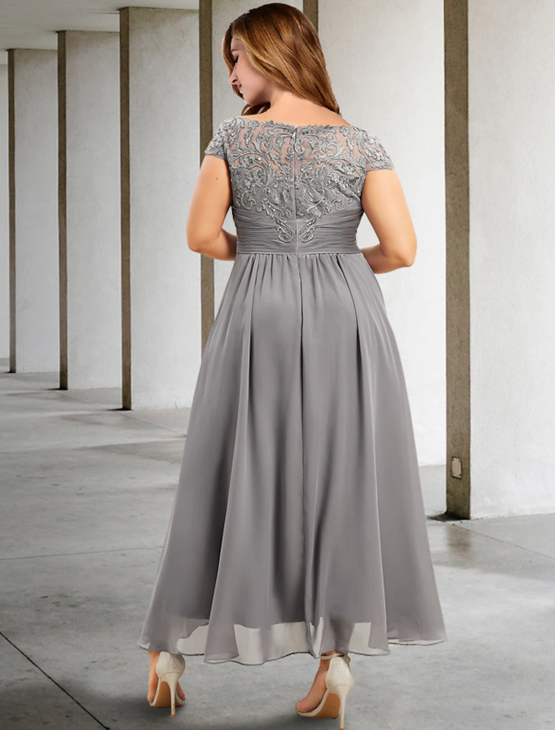 wholesale   A-Line Mother of the Bride Dresses Plus Size Hide Belly Curve Elegant Dress Formal Tea Length Short Sleeve Jewel Neck Chiffon with Pleats Ruched Appliques Fall