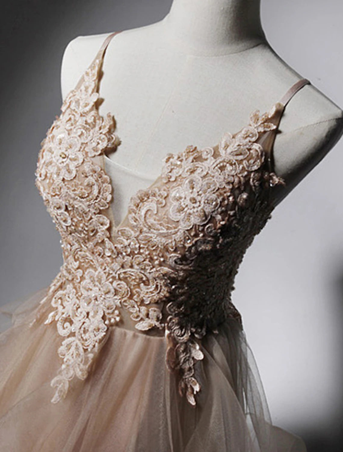 wholesale  A-Line Prom Dresses Open Back Dress Formal Wedding Party Floor Length Sleeveless Spaghetti Strap Lace with Ruffles Appliques