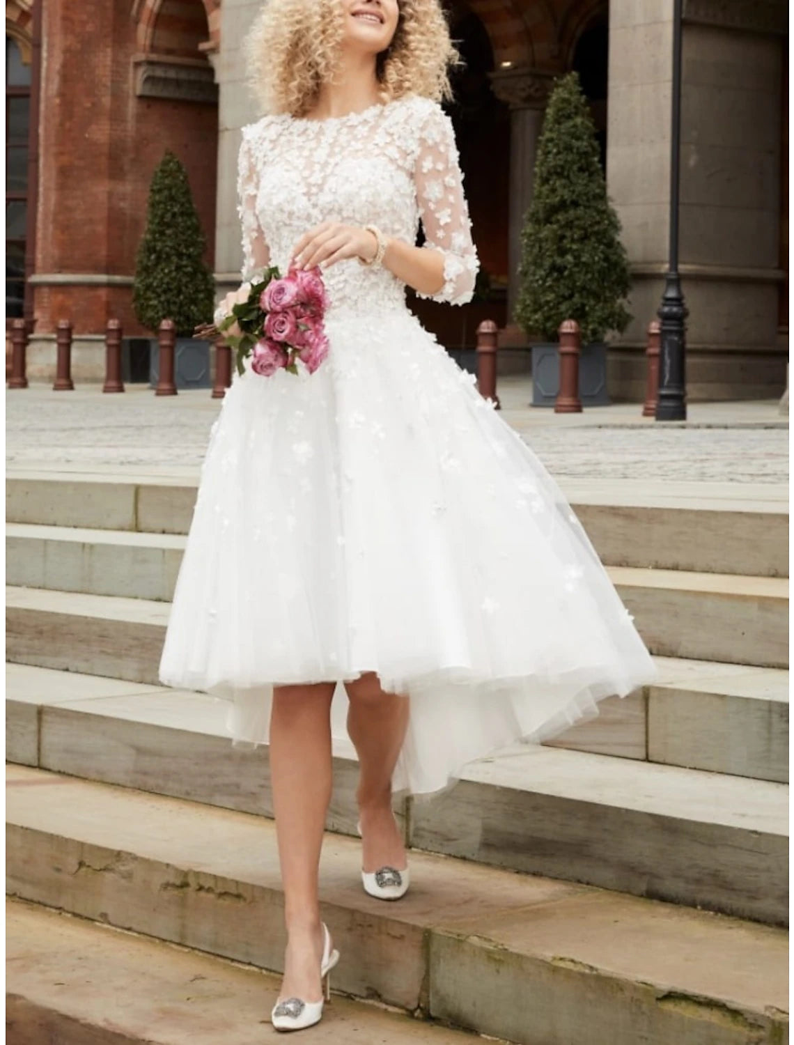 Wholesa Little White Dresses Wedding Dresses A-Line Scoop Neck 3/4 Length Sleeve Asymmetrical Tulle Bridal Gowns With Pleats Appliques