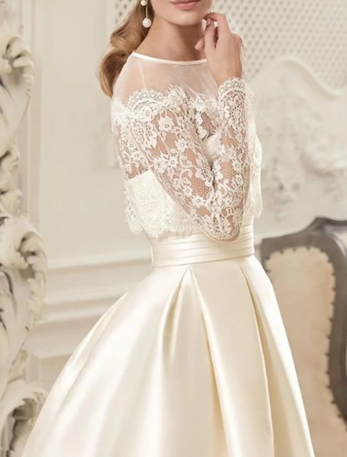 Wholesa Engagement Vintage 1940s / 1950s Formal Fall Wedding Dresses A-Line Illusion Neck Long Sleeve Floor Length Satin Bridal Gowns With Pleats Beading