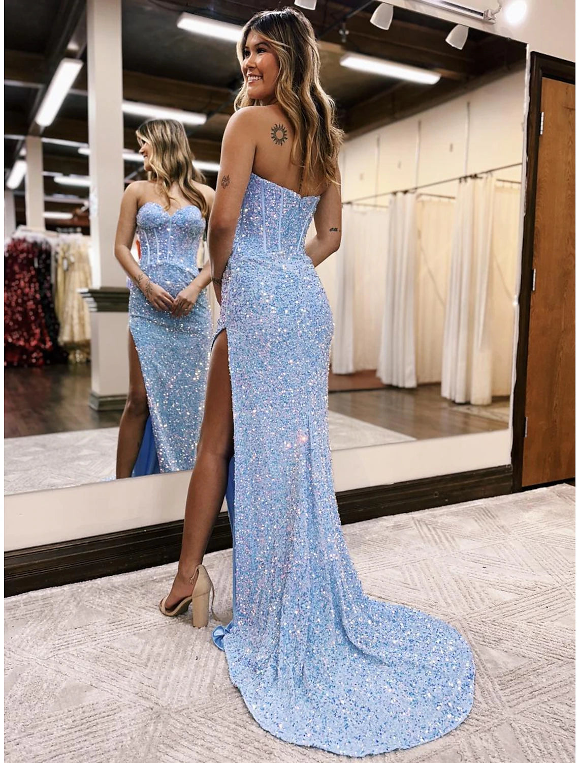 Wholesa Mermaid / Trumpet Prom Dresses Sparkle & Shine Dress Formal Wedding Party Court Train Sleeveless Sweetheart Sequined Backless with Sequin Slit
