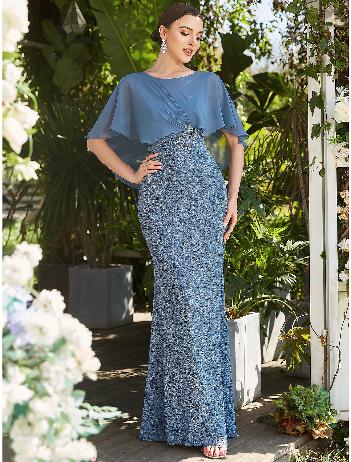 wholesale  Mermaid / Trumpet Wedding Guest Dresses Elegant Dress Formal Wedding Floor Length Sleeveless Jewel Neck Capes Lace with Appliques