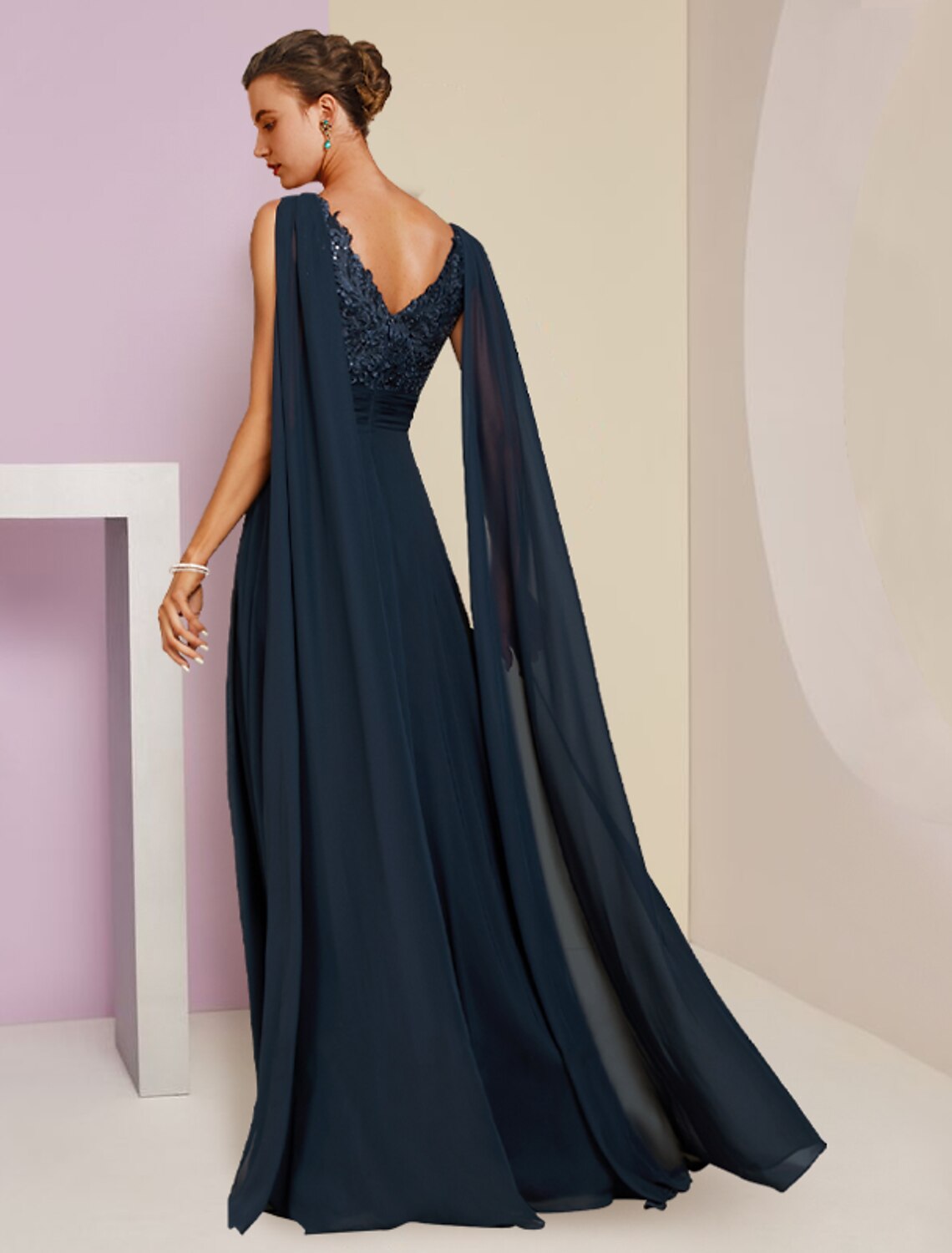 Wholesa  Sheath / Column Mother of the Bride Dress Formal Party Elegant V Neck Floor Length Chiffon Lace Sleeveless with Pleats Sequin