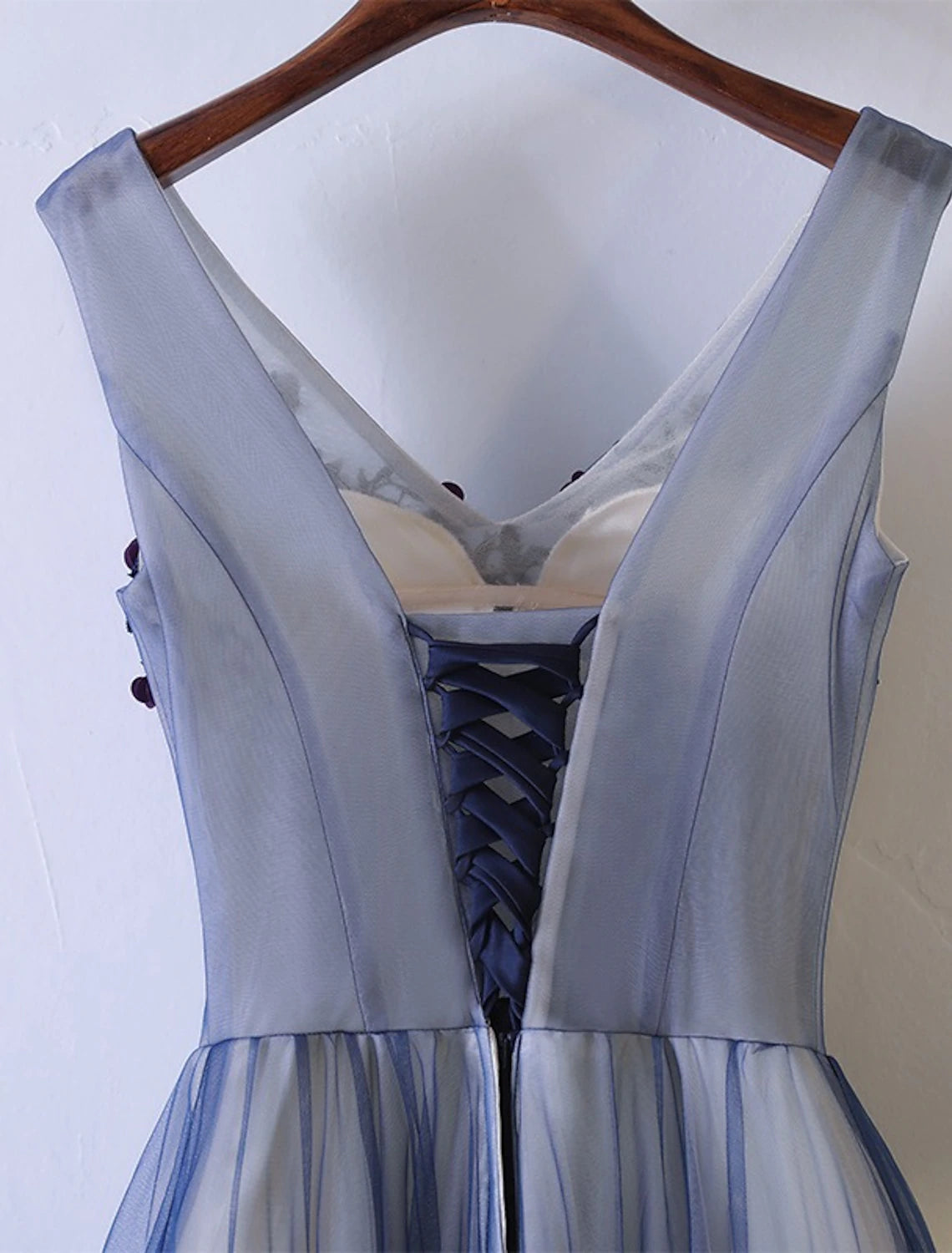 wholesale  A-Line Bridesmaid Dress V Neck Sleeveless Elegant Floor Length Tulle with Beading / Appliques