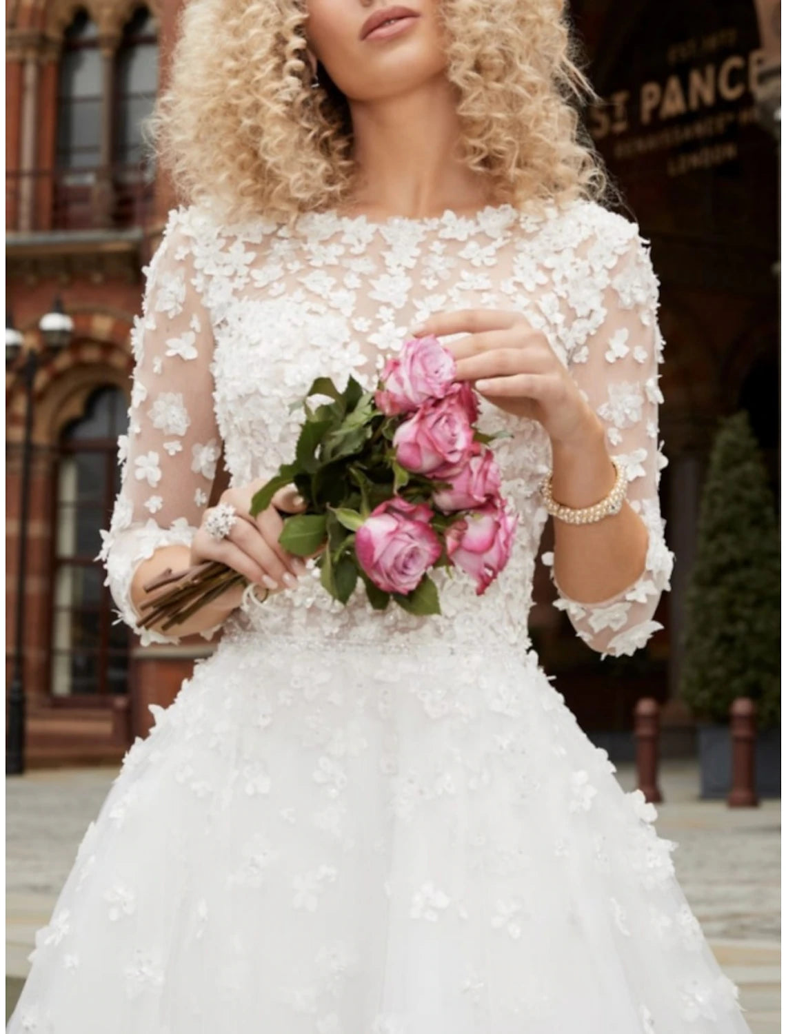 Wholesa Little White Dresses Wedding Dresses A-Line Scoop Neck 3/4 Length Sleeve Asymmetrical Tulle Bridal Gowns With Pleats Appliques