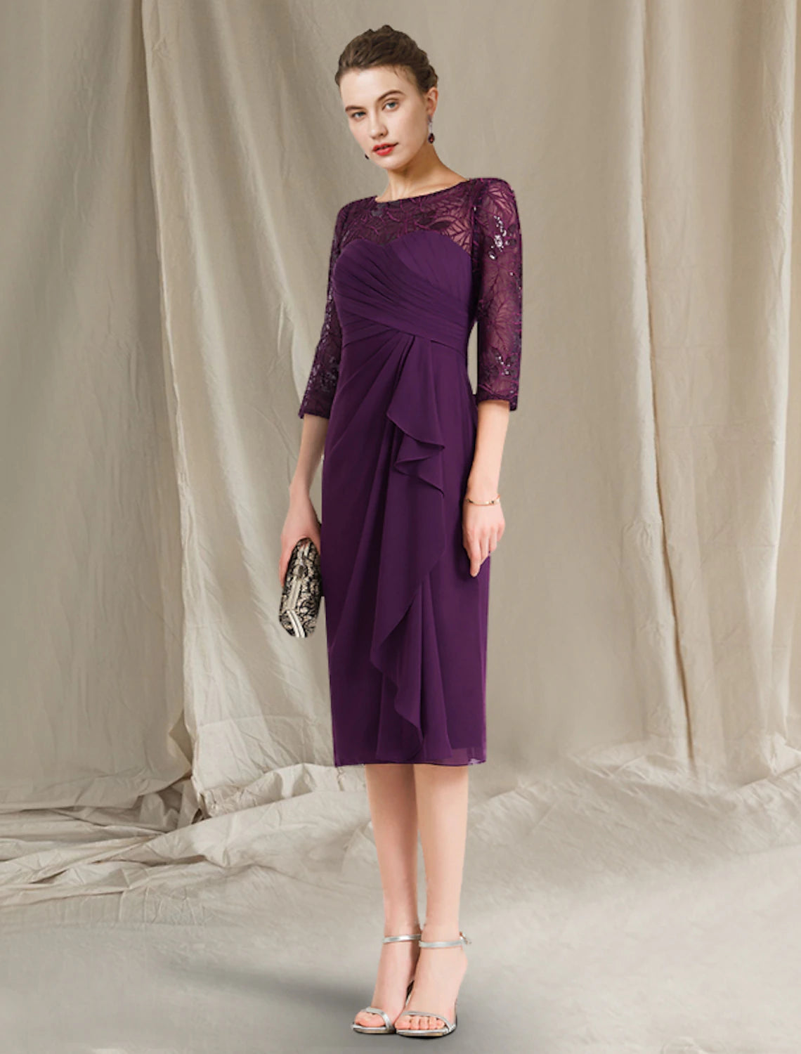 wholesale  Sheath / Column Mother of the Bride Dress Plus Size Elegant Jewel Neck Knee Length Stretch Chiffon Short Sleeve with Sequin Side-Draped