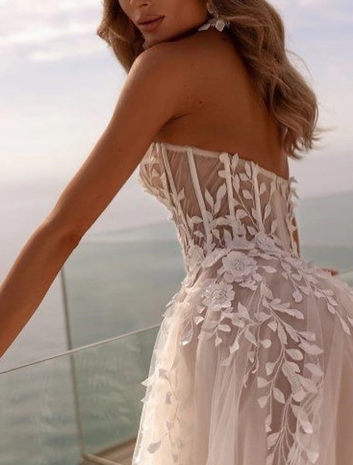 Wholesa  Beach Open Back Formal Wedding Dresses Ball Gown Sweetheart Sleeveless Sweep / Brush Train Tulle Bridal Gowns With Appliques Solid Color