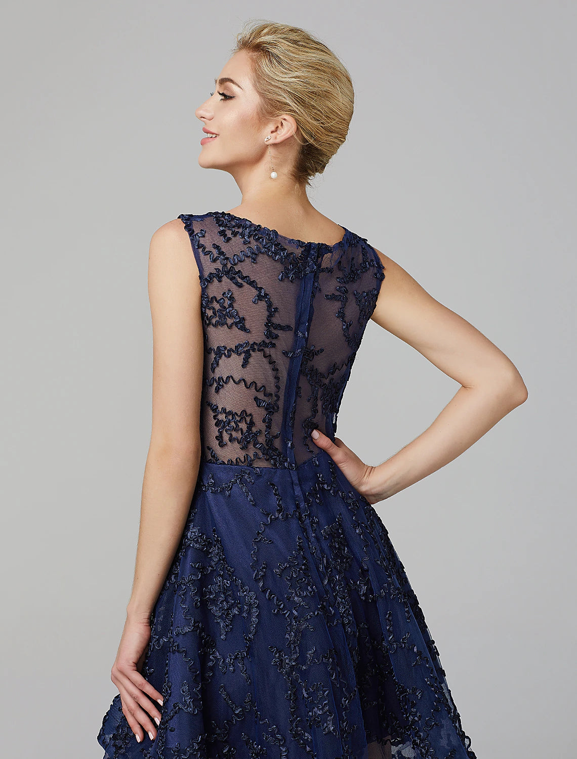 wholesa A-Line Hot Dress Wedding Guest Cocktail Party Asymmetrical Sleeveless Illusion Neck Tulle with Appliques