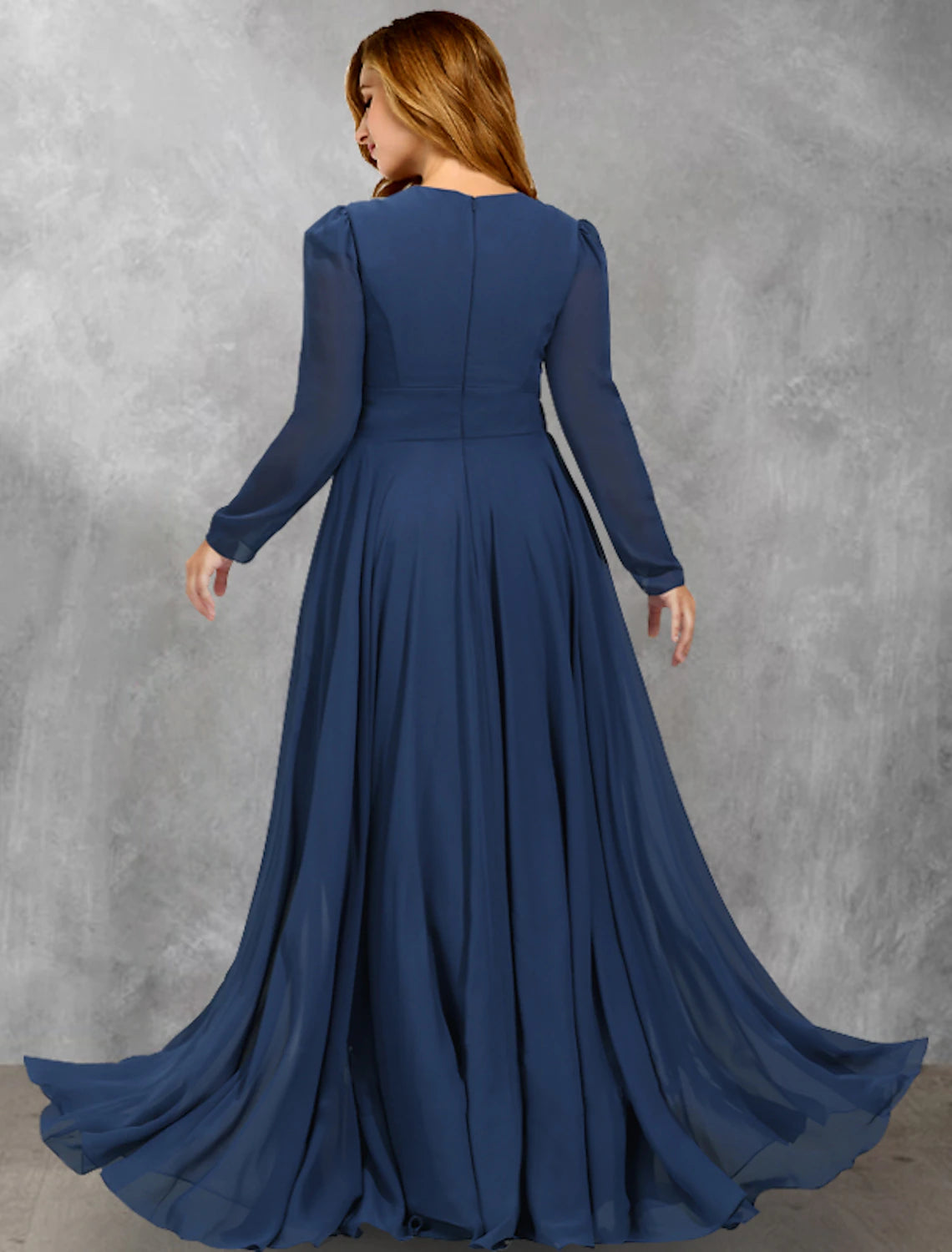 wholesale  A-Line Mother of the Bride Dresses Plus Size Hide Belly Curve Vintage Dress Formal Floor Length Long Sleeve V Neck Chiffon with Pleats Ruffles