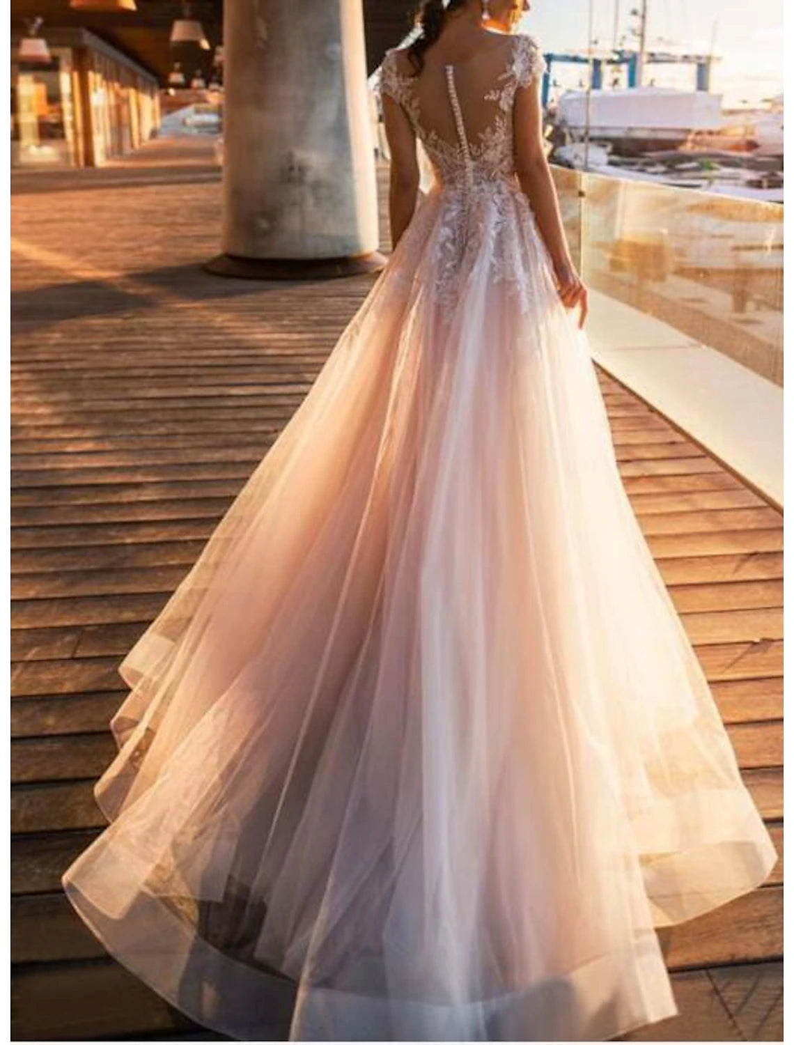 Wholesa Beach Wedding Dresses A-Line Illusion Neck Cap Sleeve Floor Length Lace Bridal Gowns With Pleats