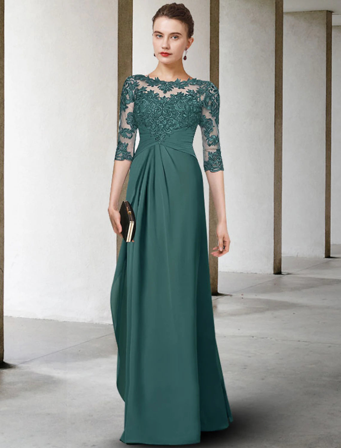 wholesale  Sheath / Column Plus Size Curve Mother of the Bride Dress Elegant Jewel Neck Floor Length Chiffon Lace Half Sleeve with Pleats Ruched Appliques