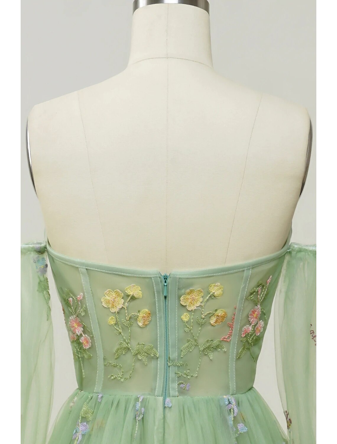 Wholesa A-Line Evening Gown Floral Dress Formal Prom Floor Length Long Sleeve Sweetheart Lace Backless with Pleats Appliques