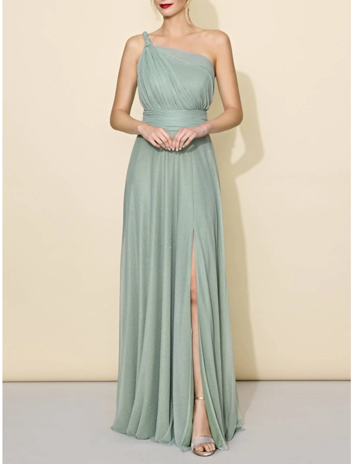 Wholesa  A-Line Bridesmaid Dress One Shoulder Sleeveless Elegant Floor Length Tulle with Split Front / Ruching