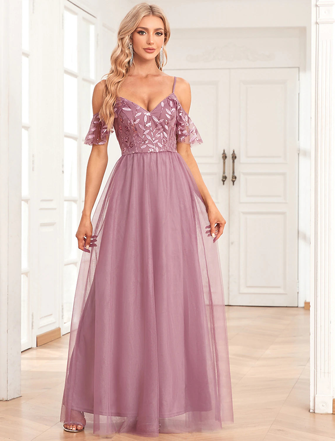 wholesale  A-Line Evening Gown Elegant Dress Evening Party Party Wear Floor Length Sleeveless Spaghetti Strap Bridesmaid Dress Tulle V Back with Sequin Embroidery