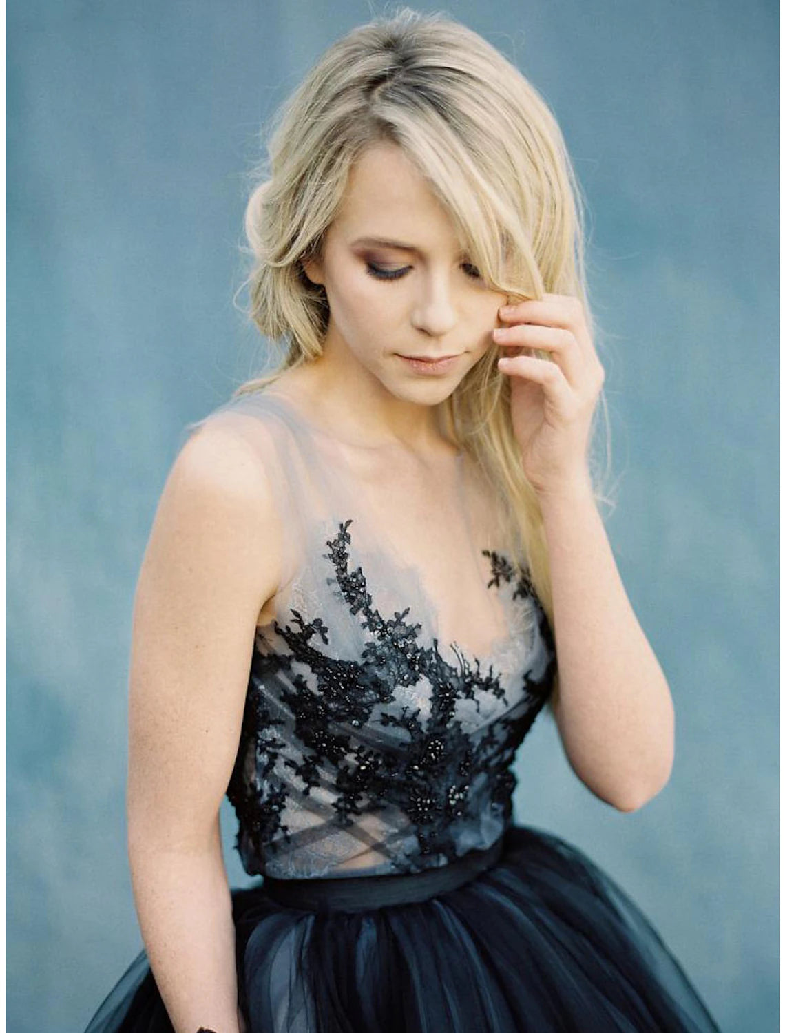 Wholesa Ball Gown Black Wedding Dress Gothic Quinceanera Dresses Color Block Dress Sweep / Brush Train Sleeveless V Neck Tulle V Back with Pleats Appliques