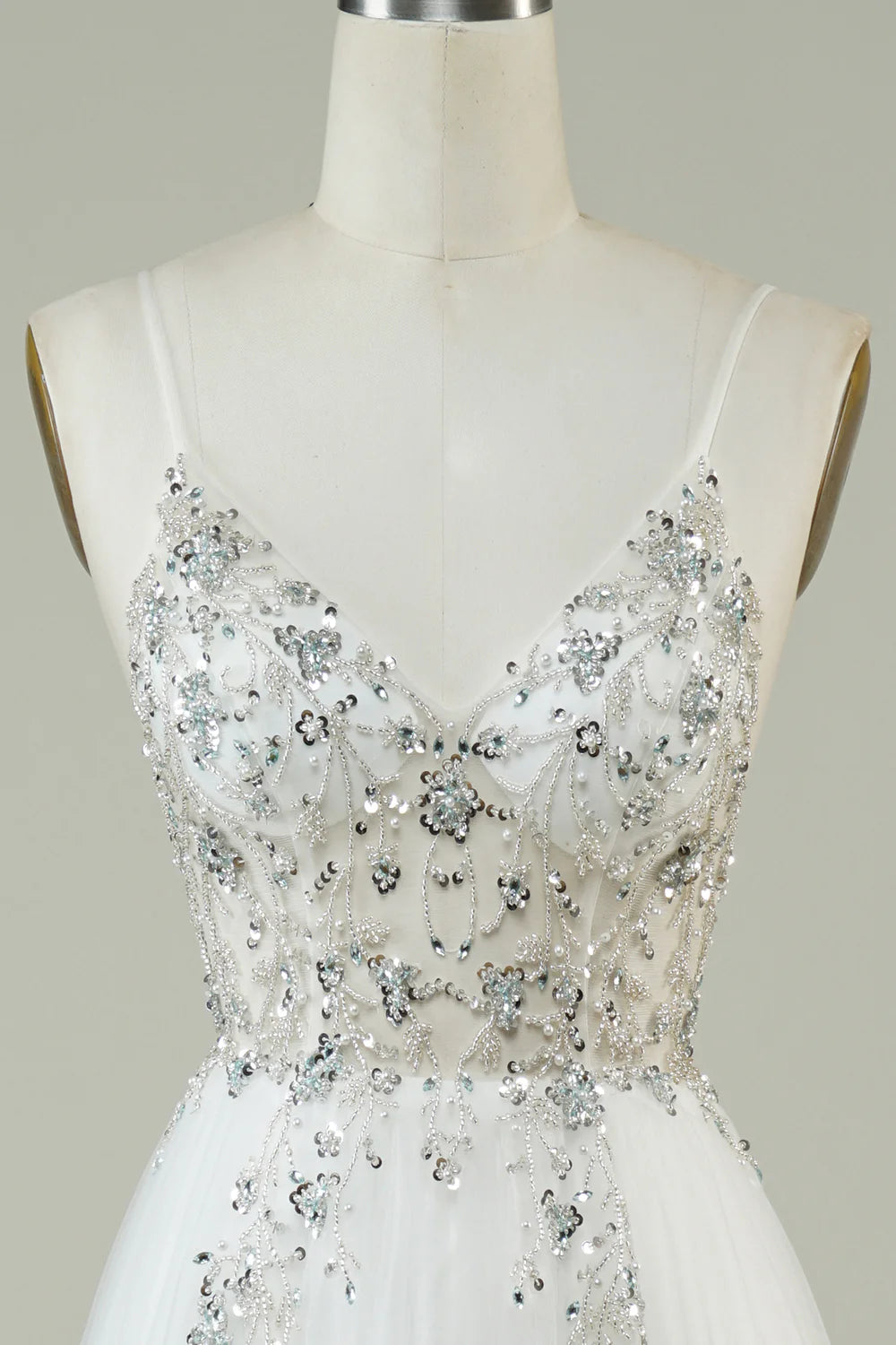 Wholesa A Line Spaghetti Straps Tulle Long Wedding Dress with Beading