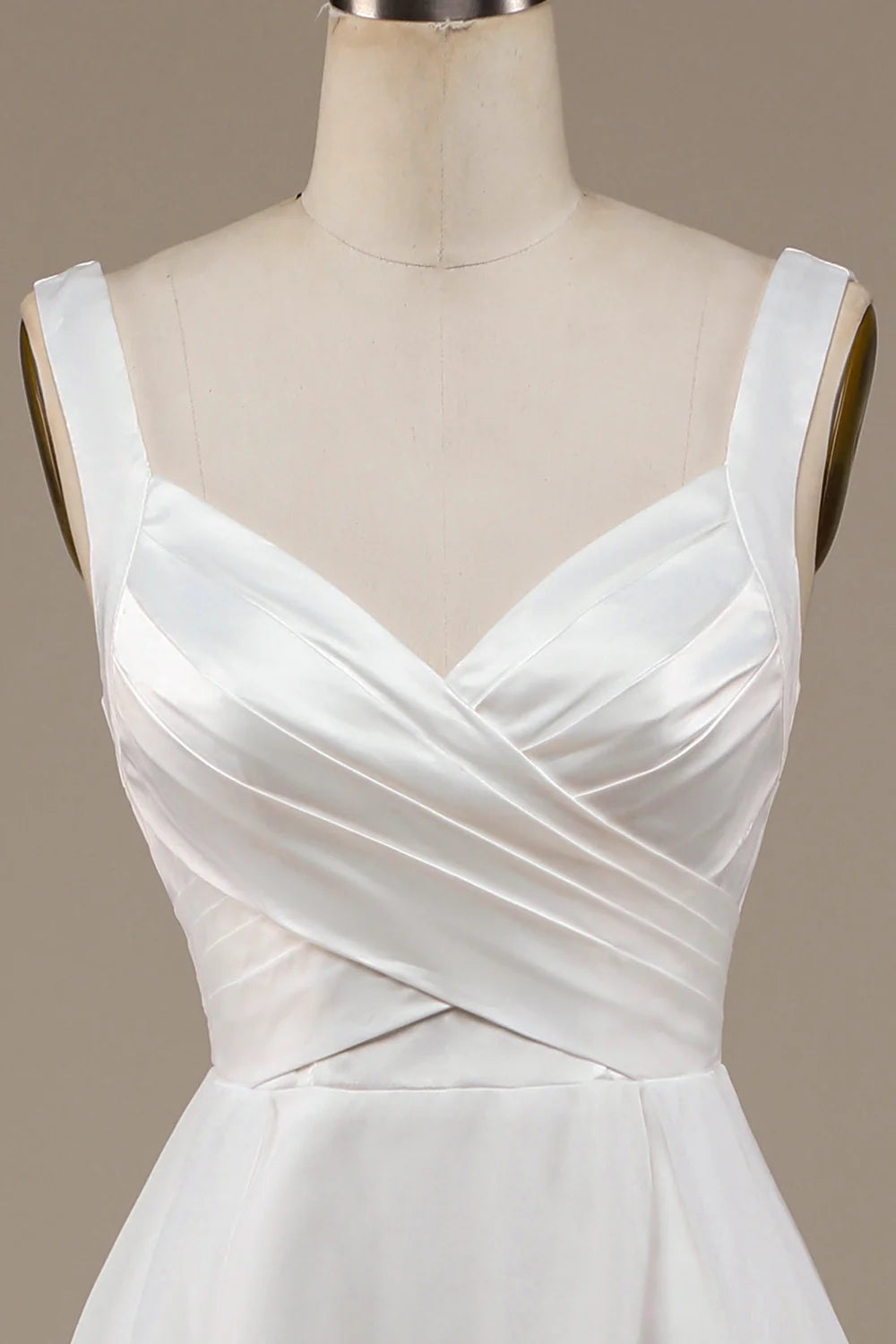 Wholesa Organza Scoop Neck Sweep Train Wedding Dress